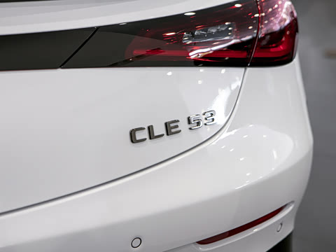 2026�� �Ŀ� AMG CLE 53 4MATIC+ ������ܳ�