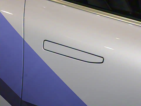 2025�� Զ����װ�޶��� 100kWh Touring