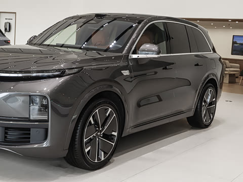 2025�� Pro ���ܻ��°�