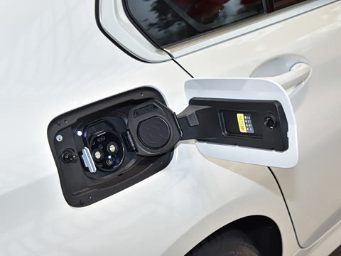 2026�� �Ŀ� eDrive 35 L