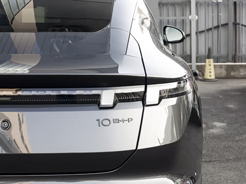 2025�� 240����Ultra H5