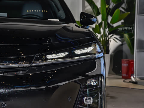 2025�� ������