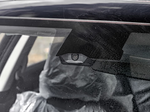 2025�� 2.0L XL-TLS ������