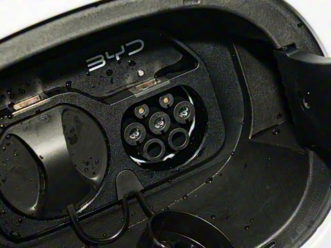 2026�� DM-i 220KM׿Խ��