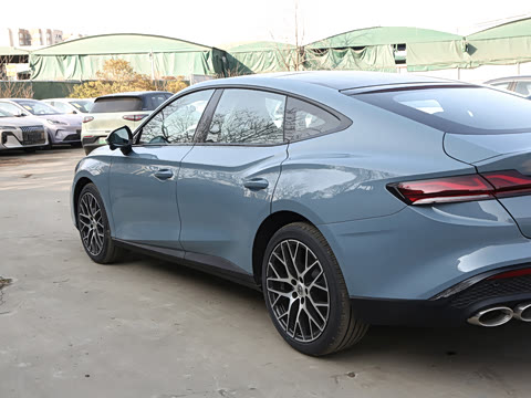 2026�� 1.5T 300 DCT���Ű�