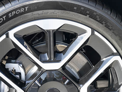 2026�� ���� 1704 Max �콢��