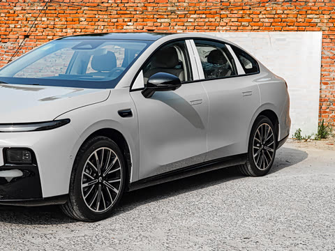 2027�� 670������