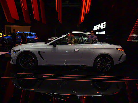 2025�� AMG CLE 53 4MATIC+ ������ܳ�