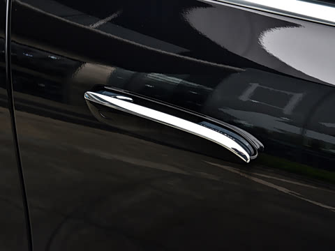 2026�� E 260 L 4MATIC