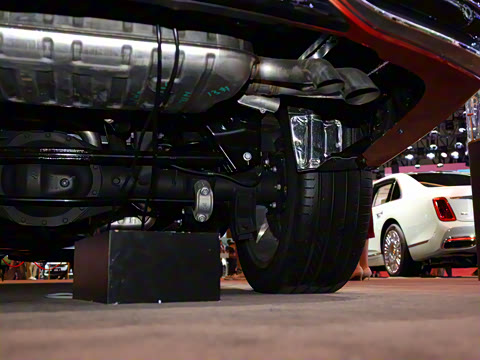 2026�� 4.0T ����콢�� 4��