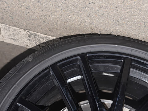 2026�� �Ŀ� xDrive 40Li ������M�˶���ҹ��װ