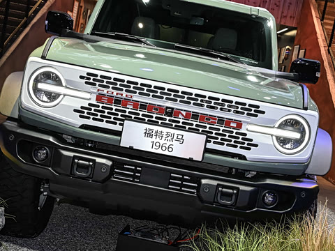 2025�� 2.3T 1966��Ű�