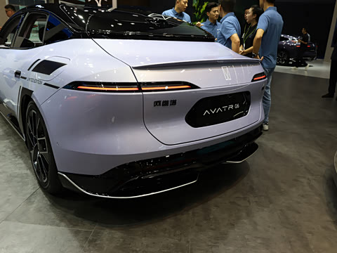 2025�� Ultra���̰�