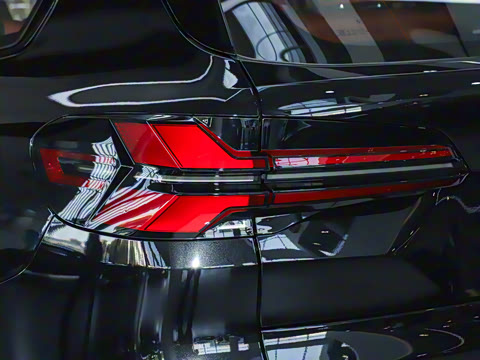 2024�� X5 M ������