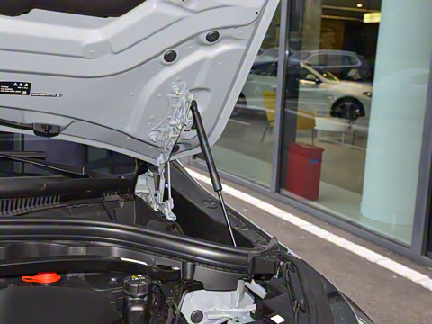 2025�� sDrive25i M�˶���װ