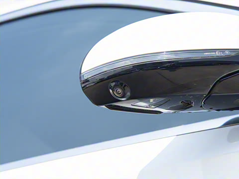 2025�� �Ŀ� E 260 L