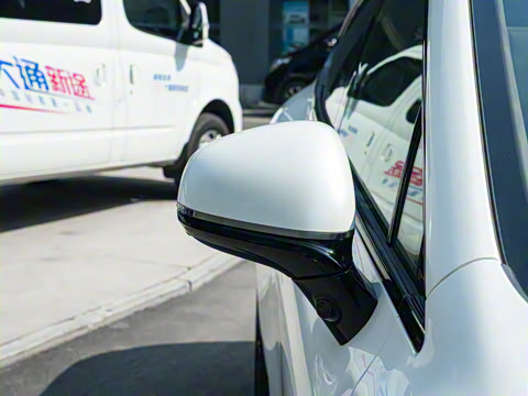 2025�� 670 Max��