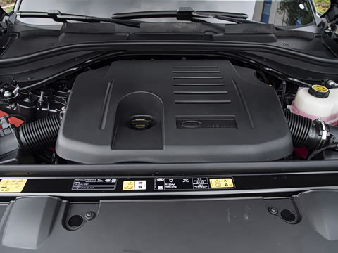 2026�� 3.0 L6 400PS AB�����