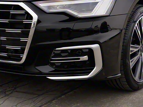 2026�� 55 TFSI quattro ����������