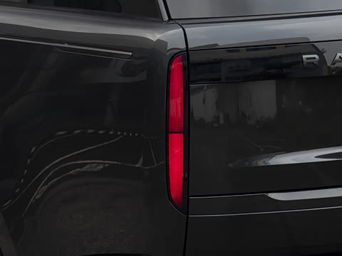 2026�� 3.0 L6 400PS AB�����