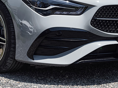 2025�� CLA 260 4MATIC ��ذ�