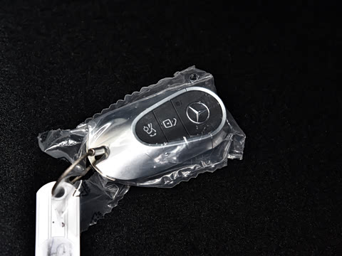 2026�� �Ŀ� GLC 260 L 4MATIC �����