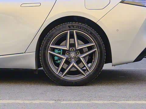 2025�� 710 Max��