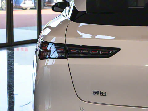 2025�� 560 Lite��