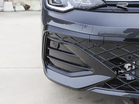 2026�� 300TSI R-Line