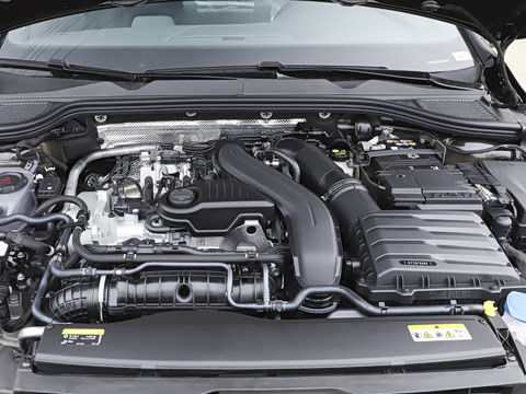 2026�� 300TSI R-Line