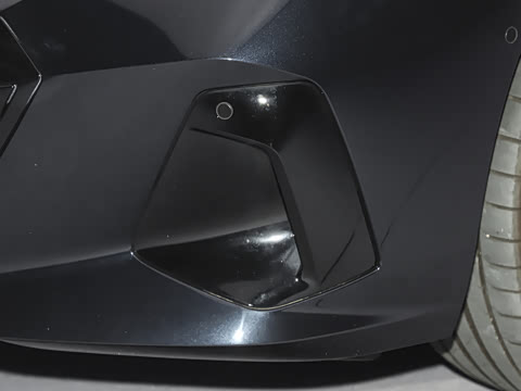 2025�� 530Li ������ M�˶���װ