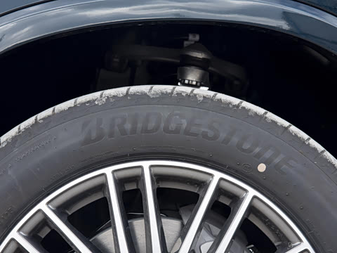 2026�� GLC 300 L 4MATIC ������ 5��