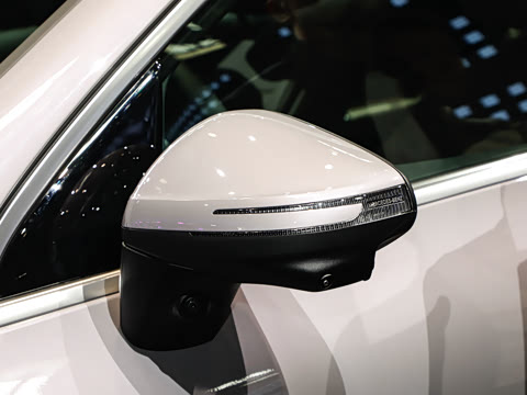 2026�� ����� 350 L 4MATIC