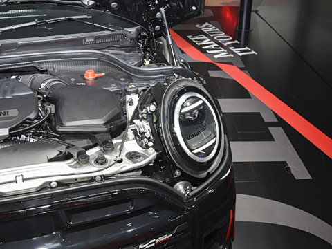 2025�� JOHN COOPER WORKS