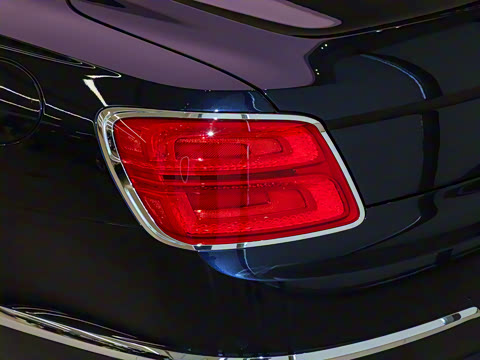 2026�� 4.0T V8 Mulliner