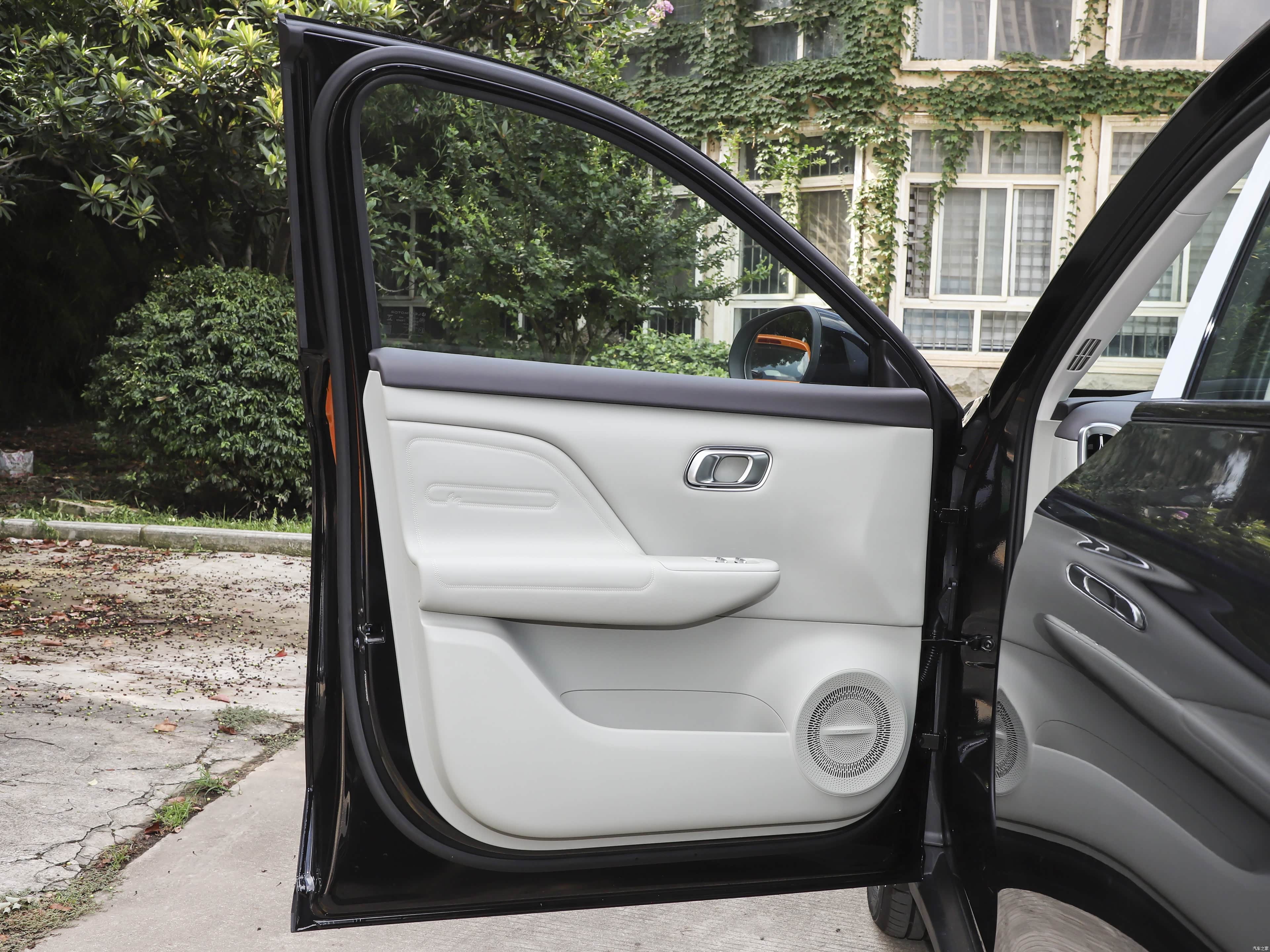 Leapmotor B10, миниатюра 24