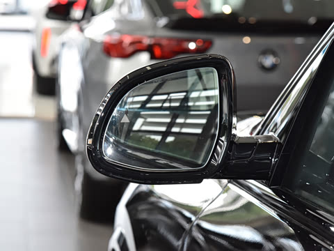 2025�� xDrive 40Li M�˶���ҹ��װ