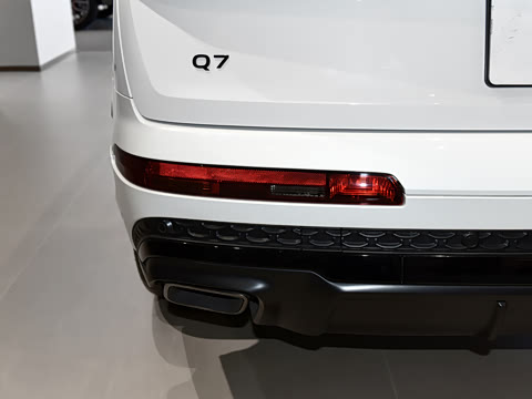 2025�� 55 TFSI quattro S line����ʿ��