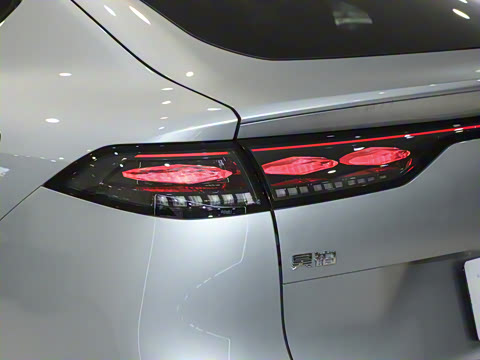 2025�� 670 Pro��