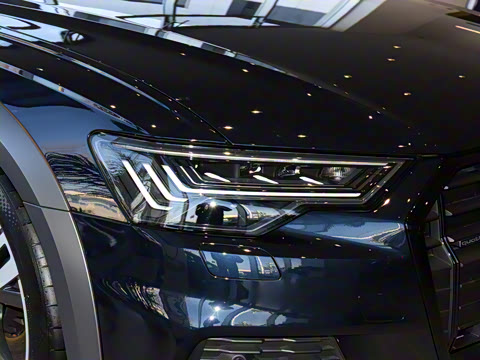 2025�� allroad quattro 55 TFSI ��̽�ռ�