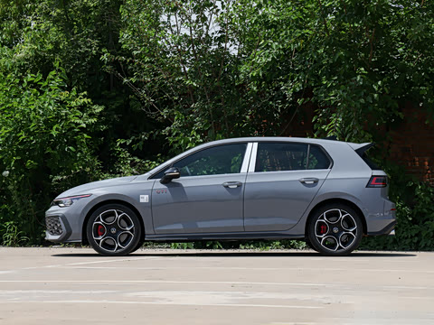 2026�� 380TSI DSG GTI