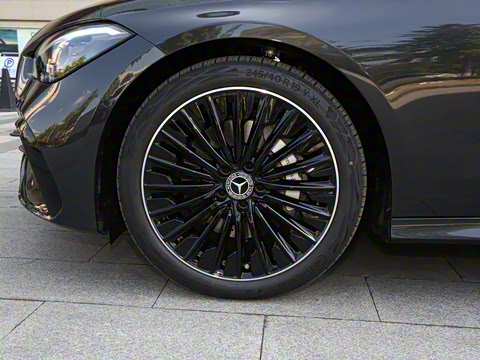 2026�� CLE 300 4MATIC �����ͽ��ܳ�