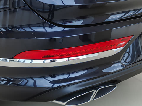 2026�� 4.0T V8 ������