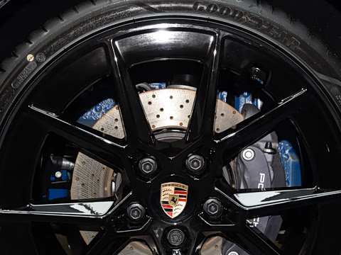 2026�� Carrera 3.0T