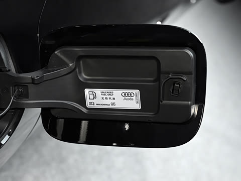 2026�� 2.0T quattro ������	
