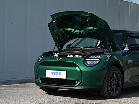 2026�� 466km COOPER E ������