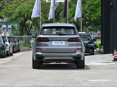 2026�� �Ŀ� xDrive 40Li ������M�˶���ҹ��װ
