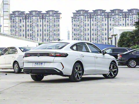 2026�� ���L 300TSI ����