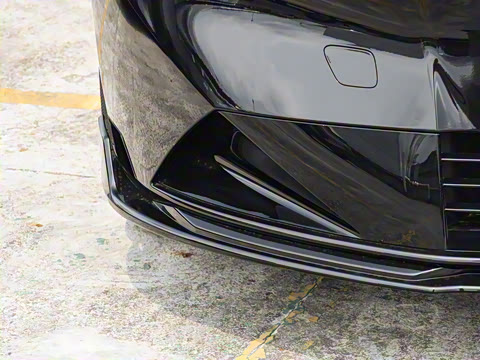 2025�� 240����Ultra�˶���