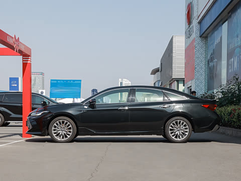 2026�� ˫�� 2.5L XLE����